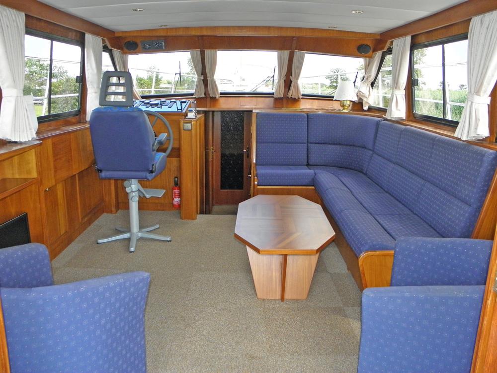 Steuerhaus, Innenausstattung